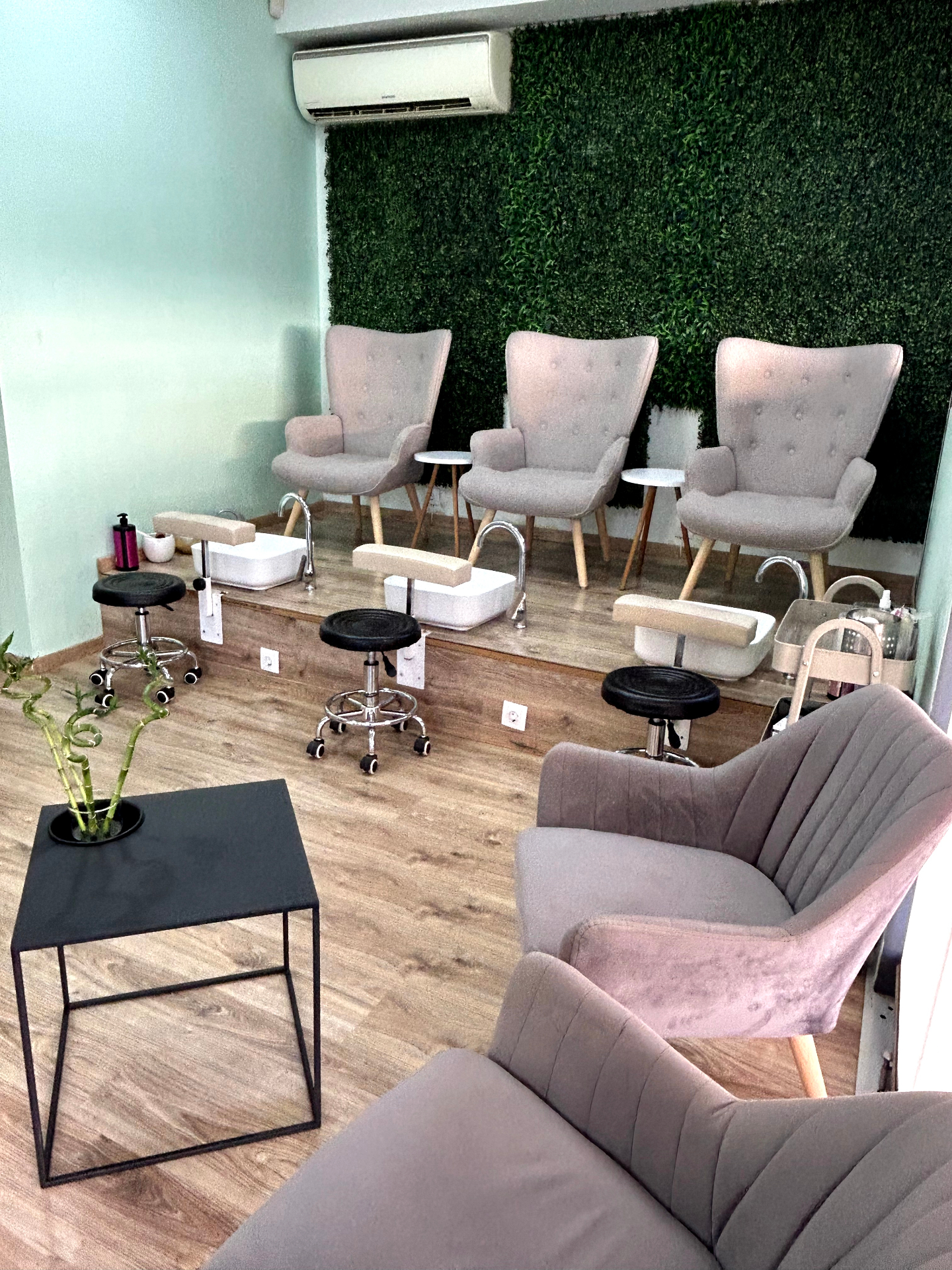 Σταθμοί μανικιούρ Beauty Nails